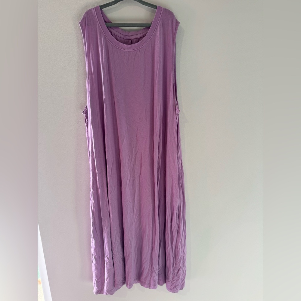 Sleeveless Lavender Dress with pockets